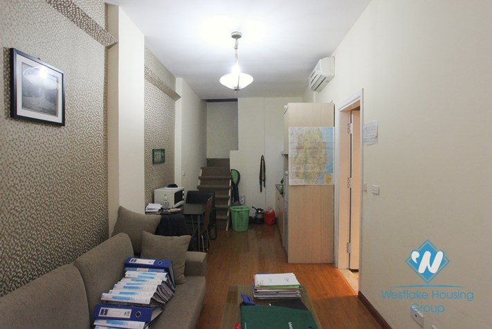 Duplex 01 bedroom apartment for rent in Dao Tan, Hanoi